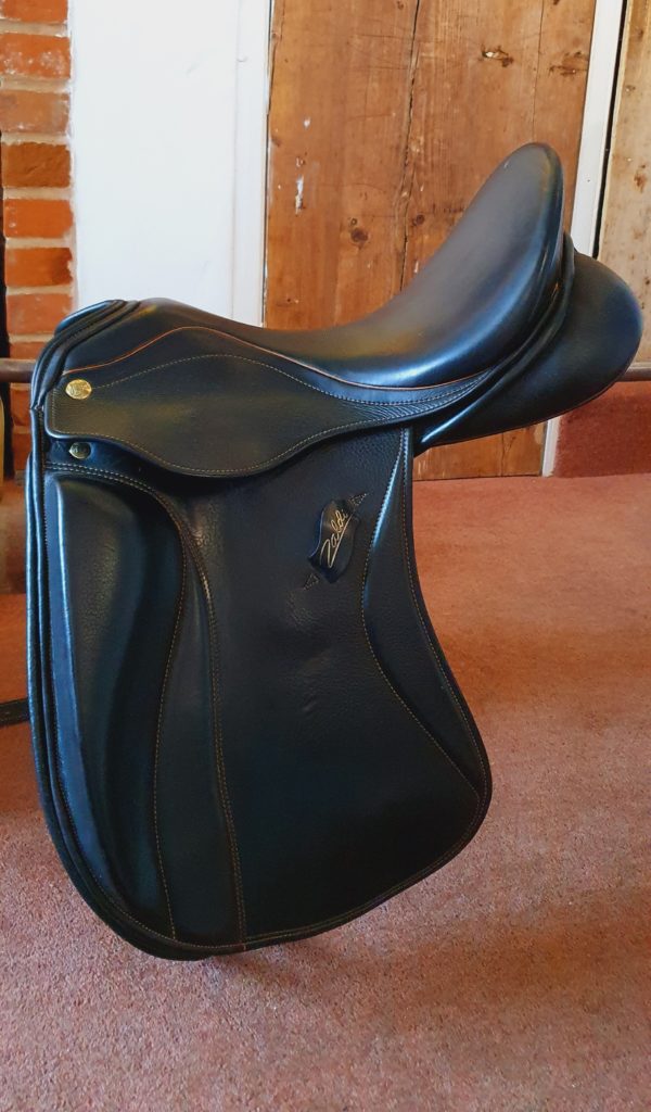 Dressage Saddle - Zaldi Sanjorge Plana 17.5"